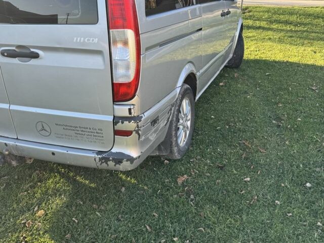 Серый Мерседес Вито, объемом двигателя 2.2 л и пробегом 412 тыс. км за 7000 $, фото 6 на Automoto.ua