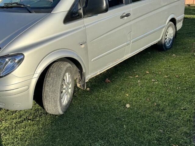 Серый Мерседес Вито, объемом двигателя 2.2 л и пробегом 412 тыс. км за 7000 $, фото 4 на Automoto.ua