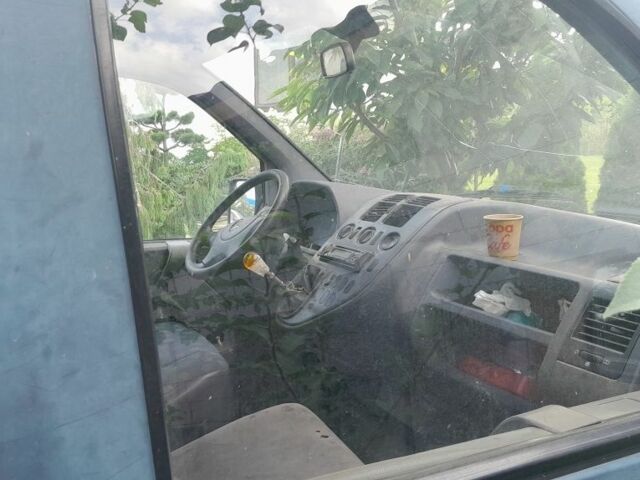 Сірий Мерседес Віто, об'ємом двигуна 2.3 л та пробігом 354 тис. км за 2800 $, фото 2 на Automoto.ua