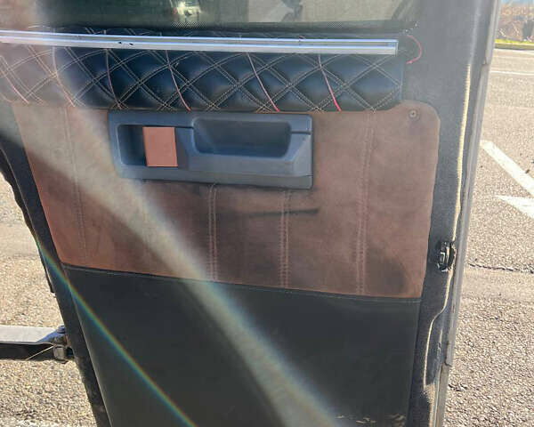 Серый Мерседес Вито, объемом двигателя 2.15 л и пробегом 400 тыс. км за 5100 $, фото 6 на Automoto.ua