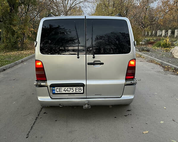 Серый Мерседес Вито, объемом двигателя 2.15 л и пробегом 350 тыс. км за 5200 $, фото 7 на Automoto.ua