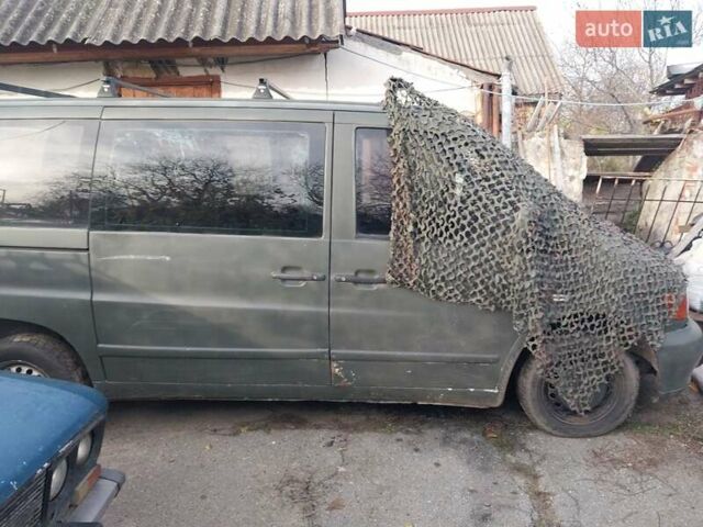 Сірий Мерседес Віто, об'ємом двигуна 2.15 л та пробігом 500 тис. км за 2700 $, фото 2 на Automoto.ua