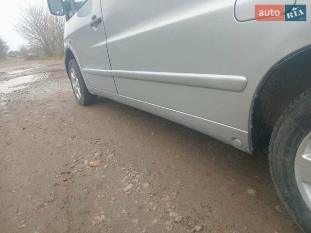 Серый Мерседес Вито, объемом двигателя 2.15 л и пробегом 296 тыс. км за 4900 $, фото 5 на Automoto.ua
