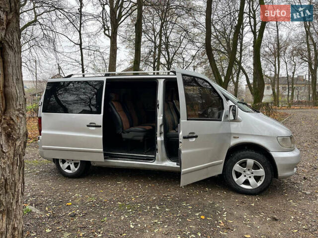 Серый Мерседес Вито, объемом двигателя 2.15 л и пробегом 350 тыс. км за 4750 $, фото 16 на Automoto.ua