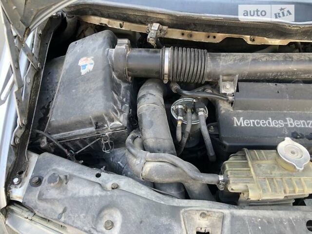 Серый Мерседес Вито, объемом двигателя 2.15 л и пробегом 238 тыс. км за 6000 $, фото 12 на Automoto.ua