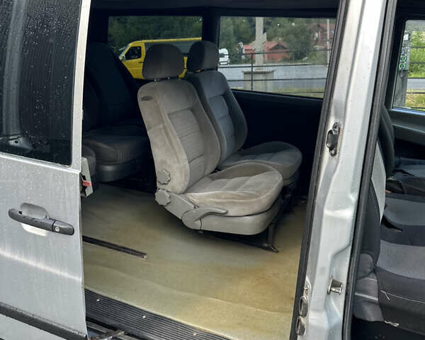 Сірий Мерседес Віто, об'ємом двигуна 2.15 л та пробігом 370 тис. км за 5200 $, фото 34 на Automoto.ua
