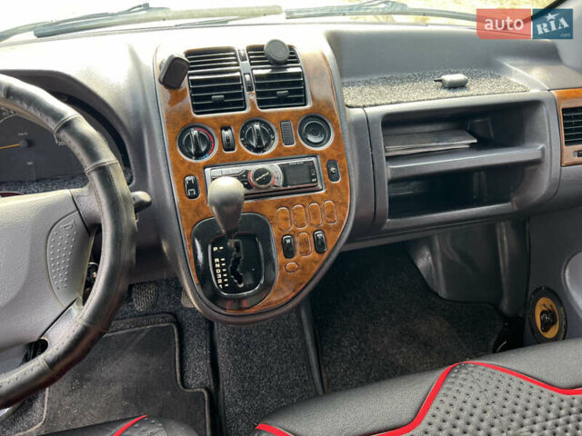 Серый Мерседес Вито, объемом двигателя 2.2 л и пробегом 350 тыс. км за 5900 $, фото 15 на Automoto.ua