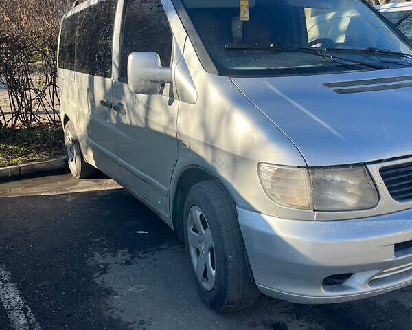 Серый Мерседес Вито, объемом двигателя 2.15 л и пробегом 400 тыс. км за 5100 $, фото 17 на Automoto.ua