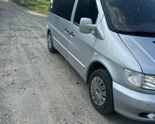 Серый Мерседес Вито, объемом двигателя 2.15 л и пробегом 308 тыс. км за 4800 $, фото 5 на Automoto.ua