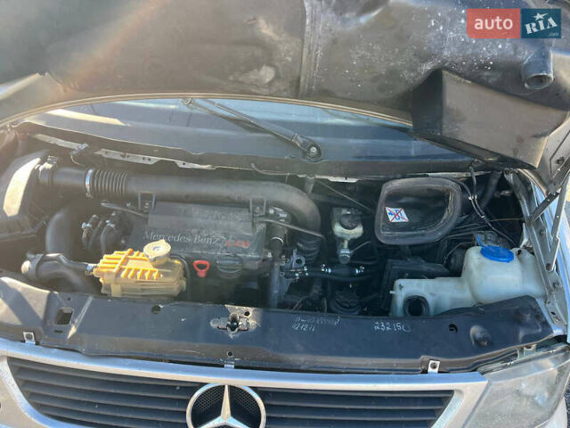 Серый Мерседес Вито, объемом двигателя 2.15 л и пробегом 400 тыс. км за 5100 $, фото 14 на Automoto.ua