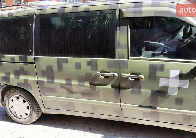 Серый Мерседес Вито, объемом двигателя 2.15 л и пробегом 300 тыс. км за 3800 $, фото 3 на Automoto.ua