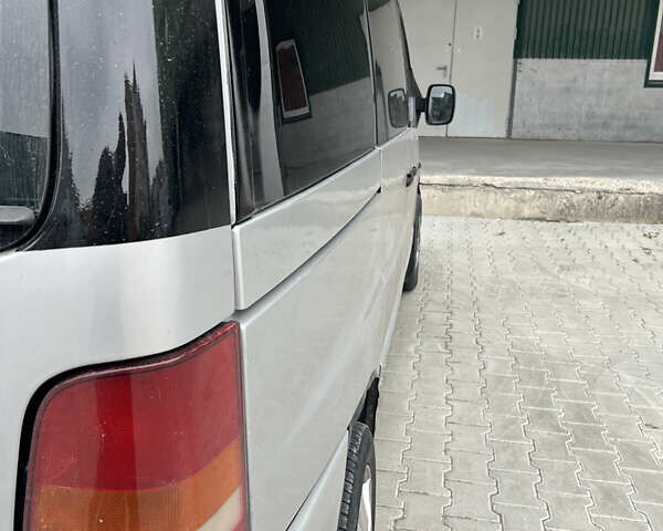 Сірий Мерседес Віто, об'ємом двигуна 2.2 л та пробігом 393 тис. км за 6000 $, фото 12 на Automoto.ua