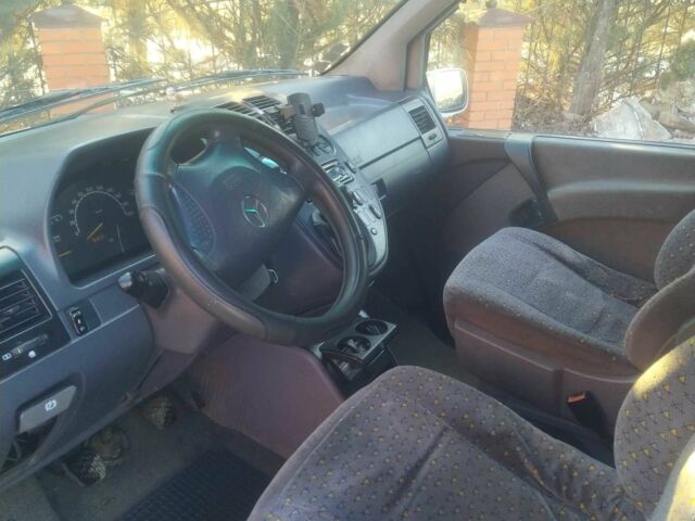 Сірий Мерседес Віто, об'ємом двигуна 2.2 л та пробігом 515 тис. км за 3000 $, фото 4 на Automoto.ua