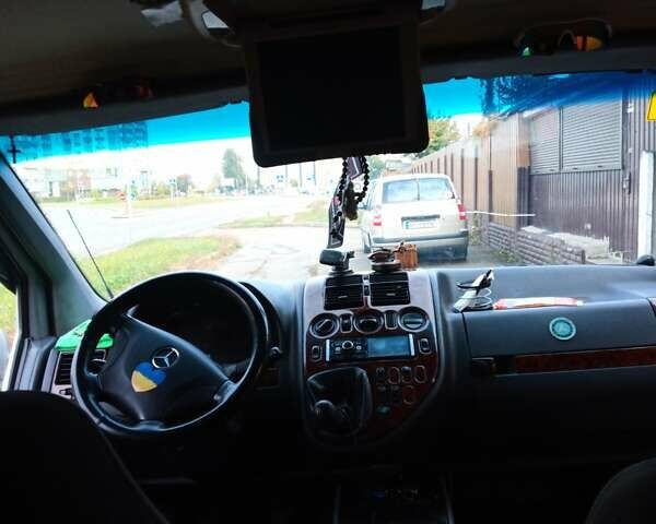 Серый Мерседес Вито, объемом двигателя 2.15 л и пробегом 400 тыс. км за 5541 $, фото 12 на Automoto.ua