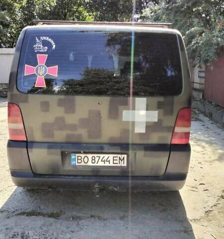 Серый Мерседес Вито, объемом двигателя 2.15 л и пробегом 300 тыс. км за 3800 $, фото 5 на Automoto.ua