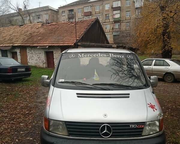 Серый Мерседес Вито, объемом двигателя 2 л и пробегом 345 тыс. км за 4200 $, фото 2 на Automoto.ua