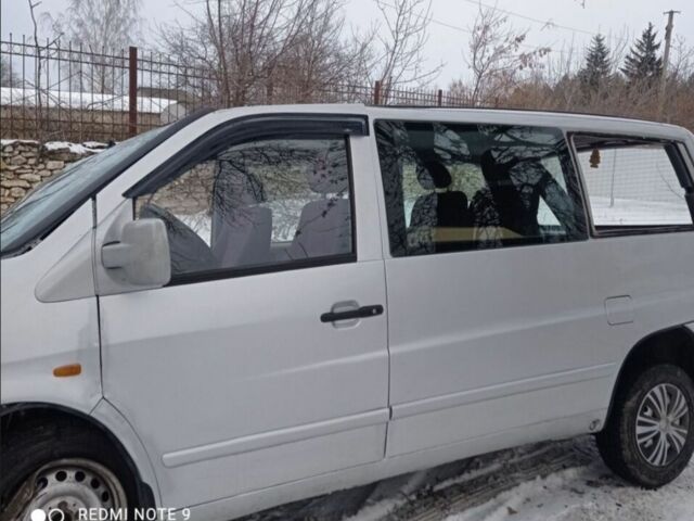 Серый Мерседес Вито, объемом двигателя 2.2 л и пробегом 400 тыс. км за 1000 $, фото 9 на Automoto.ua