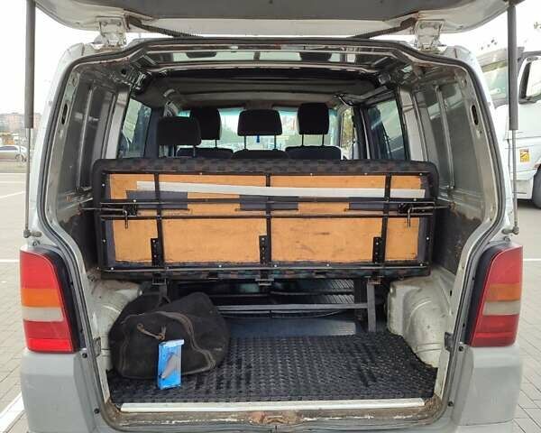 Серый Мерседес Вито, объемом двигателя 2.15 л и пробегом 349 тыс. км за 3950 $, фото 15 на Automoto.ua