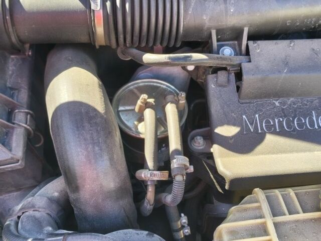 Серый Мерседес Вито, объемом двигателя 2.2 л и пробегом 240 тыс. км за 5400 $, фото 11 на Automoto.ua