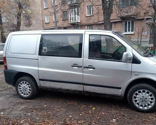 Серый Мерседес Вито, объемом двигателя 2 л и пробегом 345 тыс. км за 4200 $, фото 1 на Automoto.ua