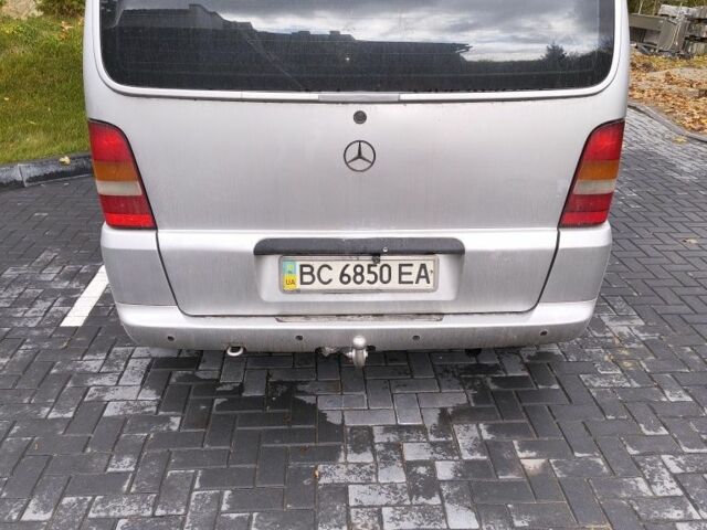 Серый Мерседес Вито, объемом двигателя 2.2 л и пробегом 240 тыс. км за 5400 $, фото 1 на Automoto.ua