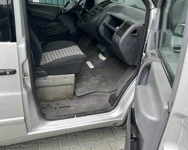 Сірий Мерседес Віто, об'ємом двигуна 2.2 л та пробігом 393 тис. км за 6000 $, фото 6 на Automoto.ua