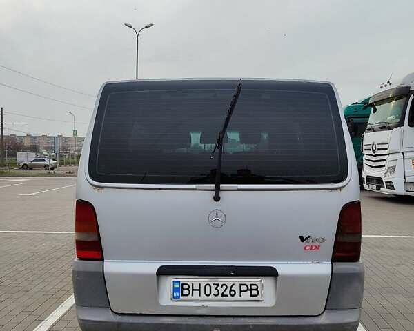 Серый Мерседес Вито, объемом двигателя 2.15 л и пробегом 349 тыс. км за 3950 $, фото 5 на Automoto.ua
