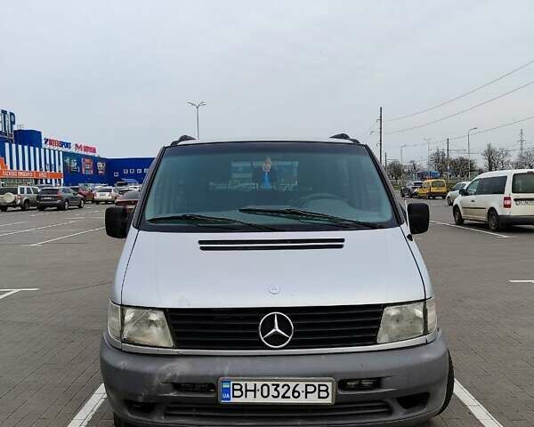 Серый Мерседес Вито, объемом двигателя 2.15 л и пробегом 349 тыс. км за 3950 $, фото 1 на Automoto.ua