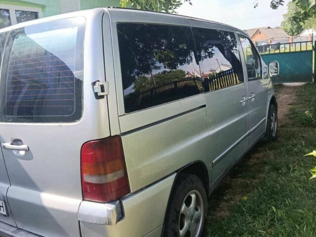 Серый Мерседес Вито, объемом двигателя 2.2 л и пробегом 350 тыс. км за 4700 $, фото 3 на Automoto.ua