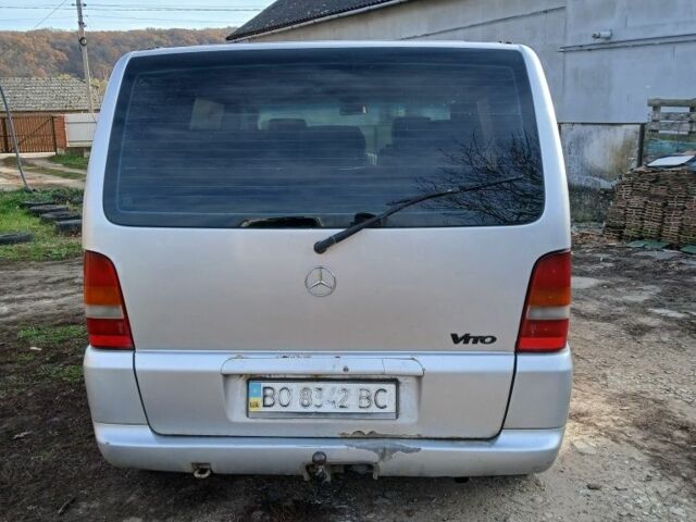 Серый Мерседес Вито, объемом двигателя 2.2 л и пробегом 331 тыс. км за 2000 $, фото 3 на Automoto.ua