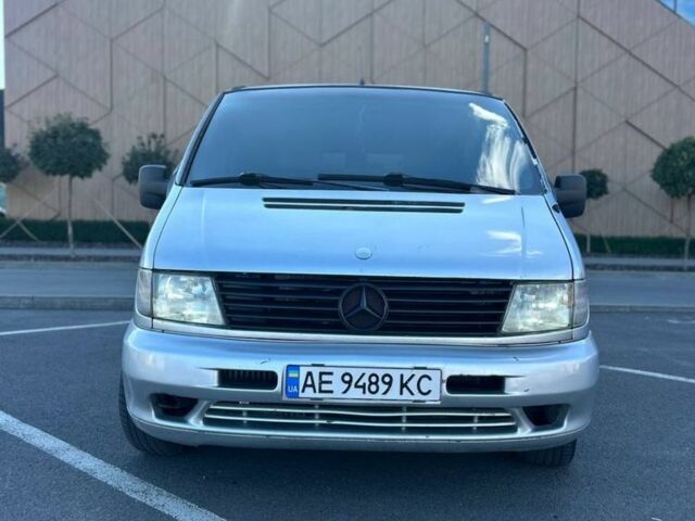 Серый Мерседес Вито, объемом двигателя 2.1 л и пробегом 520 тыс. км за 4800 $, фото 2 на Automoto.ua