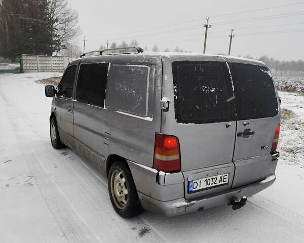 Серый Мерседес Вито, объемом двигателя 2.15 л и пробегом 393 тыс. км за 2950 $, фото 3 на Automoto.ua