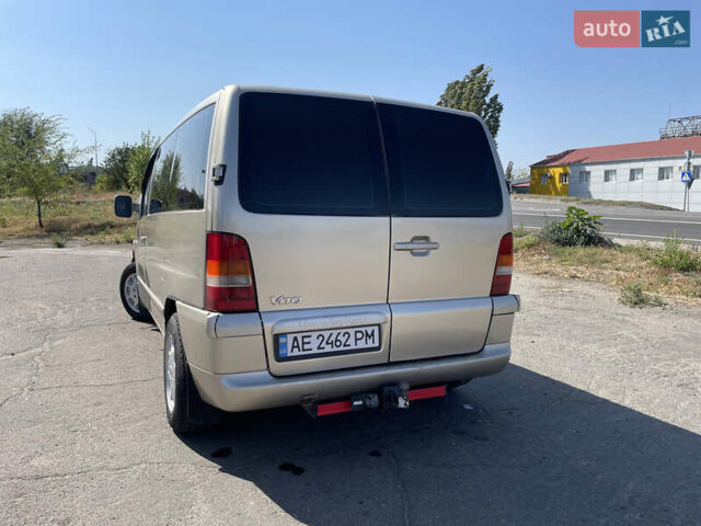 Серый Мерседес Вито, объемом двигателя 2.15 л и пробегом 423 тыс. км за 6500 $, фото 3 на Automoto.ua