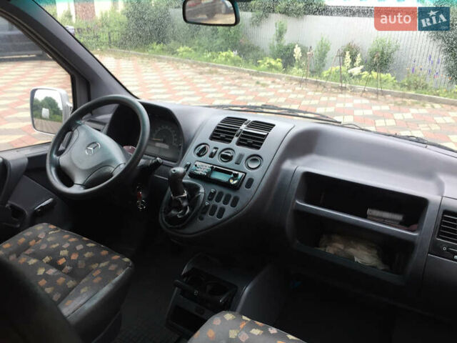 Серый Мерседес Вито, объемом двигателя 2.15 л и пробегом 300 тыс. км за 4874 $, фото 14 на Automoto.ua