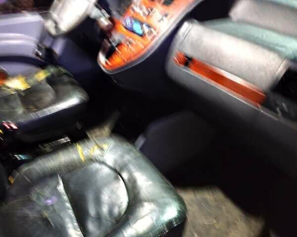 Сірий Мерседес Віто, об'ємом двигуна 2.15 л та пробігом 390 тис. км за 2950 $, фото 8 на Automoto.ua