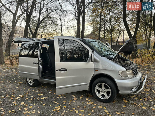 Серый Мерседес Вито, объемом двигателя 2.15 л и пробегом 400 тыс. км за 5000 $, фото 16 на Automoto.ua