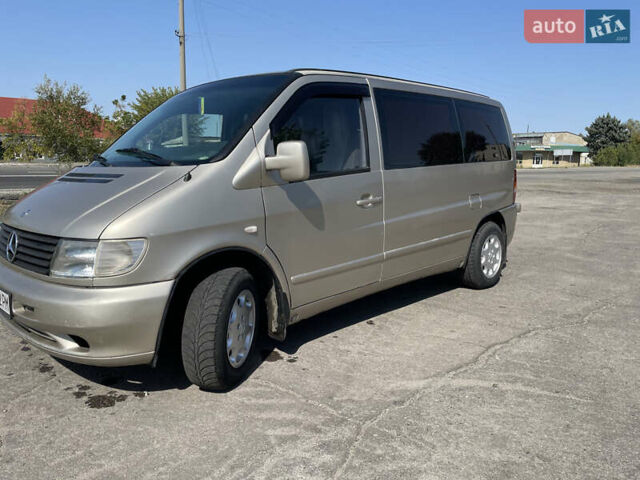 Серый Мерседес Вито, объемом двигателя 2.15 л и пробегом 423 тыс. км за 6500 $, фото 1 на Automoto.ua