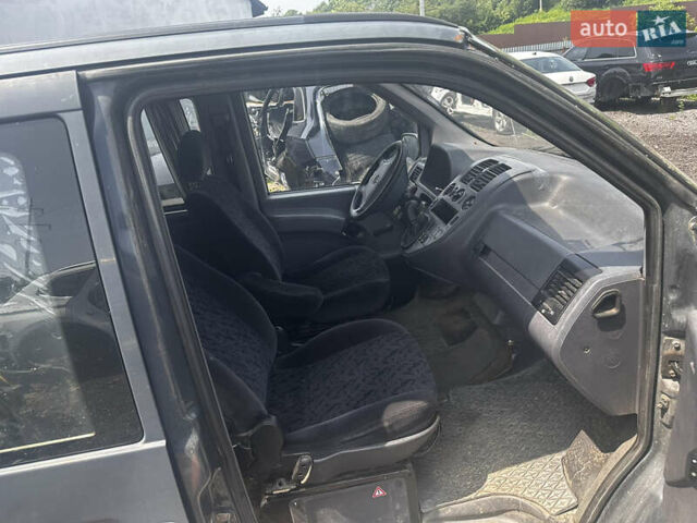 Серый Мерседес Вито, объемом двигателя 2.2 л и пробегом 320 тыс. км за 2700 $, фото 7 на Automoto.ua