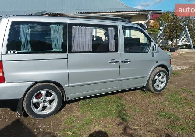 Серый Мерседес Вито, объемом двигателя 2.1 л и пробегом 415 тыс. км за 5600 $, фото 2 на Automoto.ua