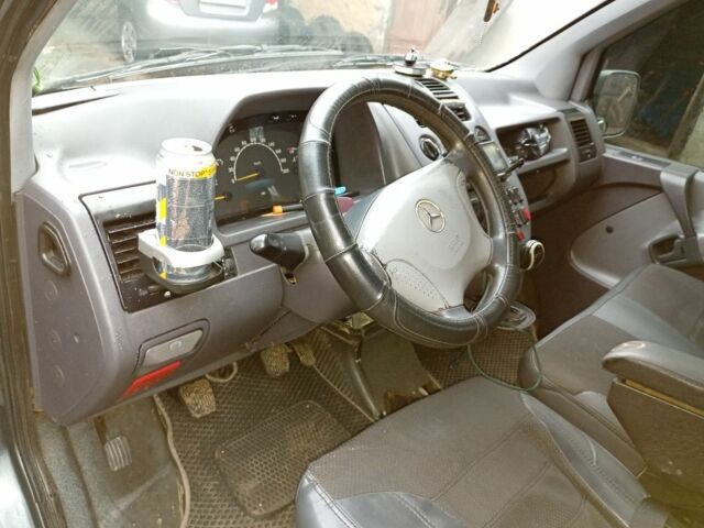 Сірий Мерседес Віто, об'ємом двигуна 2.2 л та пробігом 340 тис. км за 4200 $, фото 6 на Automoto.ua