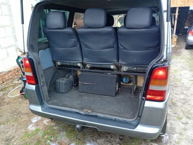 Сірий Мерседес Віто, об'ємом двигуна 2.2 л та пробігом 340 тис. км за 4200 $, фото 1 на Automoto.ua