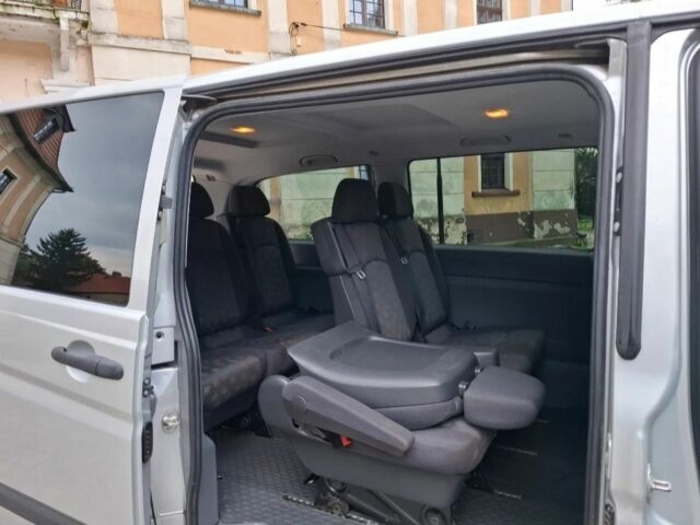 Серый Мерседес Вито, объемом двигателя 2.2 л и пробегом 280 тыс. км за 3800 $, фото 5 на Automoto.ua