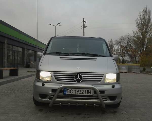 Сірий Мерседес Віто, об'ємом двигуна 2.2 л та пробігом 400 тис. км за 6499 $, фото 1 на Automoto.ua