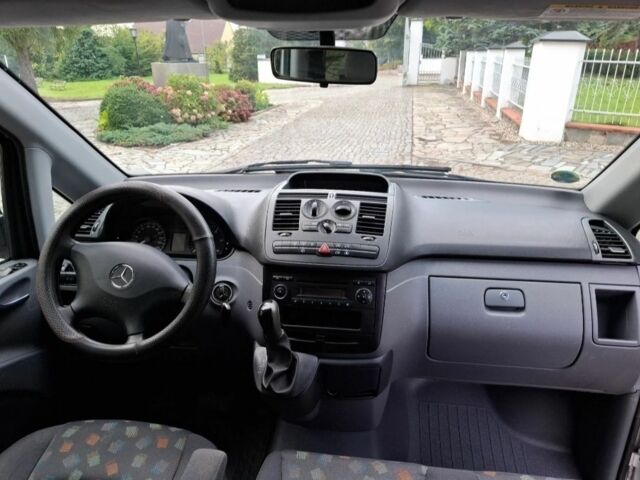 Серый Мерседес Вито, объемом двигателя 2.2 л и пробегом 280 тыс. км за 3800 $, фото 4 на Automoto.ua