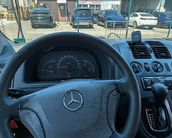 Сірий Мерседес Віто, об'ємом двигуна 2.2 л та пробігом 270 тис. км за 4200 $, фото 16 на Automoto.ua