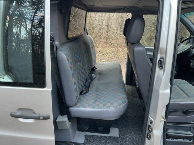 Сірий Мерседес Віто, об'ємом двигуна 2.1 л та пробігом 200 тис. км за 4500 $, фото 10 на Automoto.ua