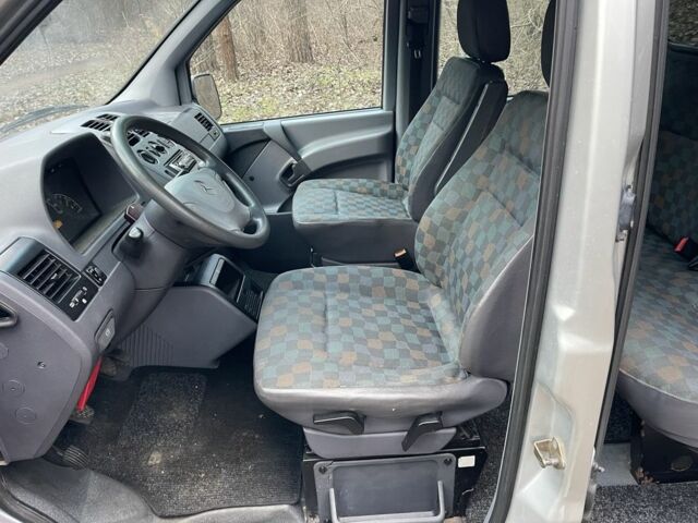 Сірий Мерседес Віто, об'ємом двигуна 2.1 л та пробігом 200 тис. км за 4500 $, фото 8 на Automoto.ua