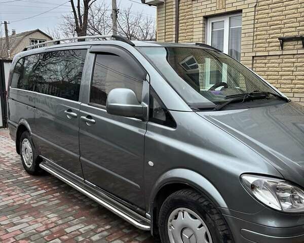 Серый Мерседес Вито, объемом двигателя 2.15 л и пробегом 390 тыс. км за 9000 $, фото 2 на Automoto.ua