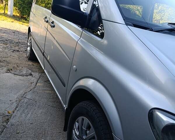 Серый Мерседес Вито, объемом двигателя 2.15 л и пробегом 371 тыс. км за 7200 $, фото 1 на Automoto.ua