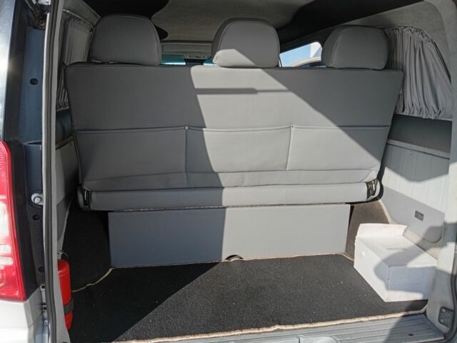 Серый Мерседес Вито, объемом двигателя 2.1 л и пробегом 192 тыс. км за 7800 $, фото 6 на Automoto.ua